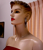 a beautiful VINTAGE COSTUME ESTATE ANTIQUE JEWELRY EARRINGS unsigned