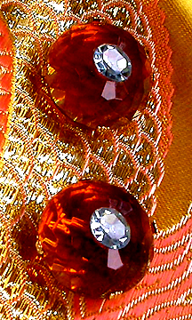 a beautiful VINTAGE COSTUME ESTATE ANTIQUE JEWELRY EARRINGS unsigned