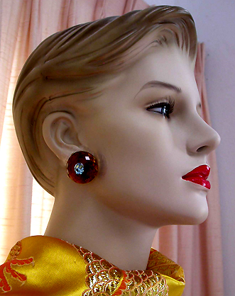 a beautiful VINTAGE COSTUME ESTATE ANTIQUE JEWELRY EARRINGS unsigned
