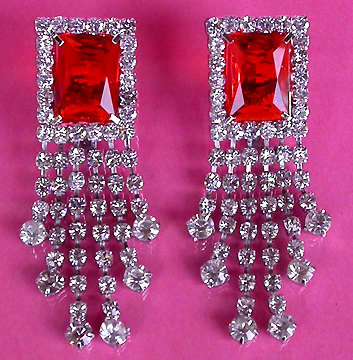 a beautiful VINTAGE COSTUME ESTATE ANTIQUE JEWELRY EARRINGS unsigned