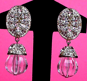 a beautiful VINTAGE COSTUME ESTATE ANTIQUE JEWELRY EARRINGS unsigned
