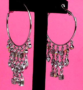 a beautiful VINTAGE COSTUME ESTATE ANTIQUE JEWELRY EARRINGS unsigned