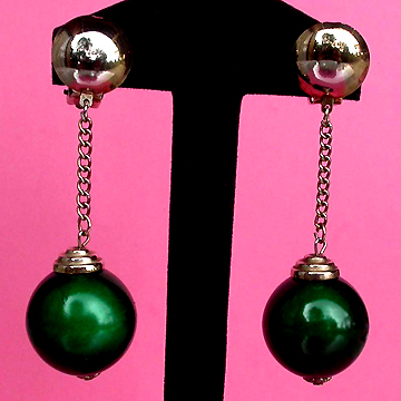 a beautiful VINTAGE COSTUME ESTATE ANTIQUE JEWELRY EARRINGS unsigned