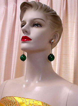 a beautiful VINTAGE COSTUME ESTATE ANTIQUE JEWELRY EARRINGS unsigned