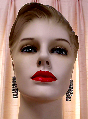 a beautiful VINTAGE COSTUME ESTATE ANTIQUE JEWELRY EARRINGS unsigned