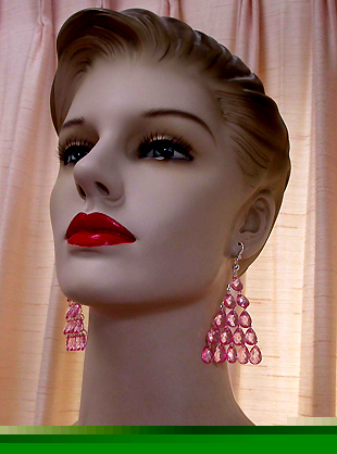 a beautiful VINTAGE COSTUME ESTATE ANTIQUE JEWELRY EARRINGS unsigned