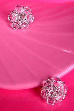 a beautiful VINTAGE COSTUME ESTATE ANTIQUE JEWELRY EARRINGS unsigned