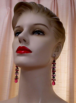 a beautiful VINTAGE COSTUME ESTATE ANTIQUE JEWELRY EARRINGS unsigned