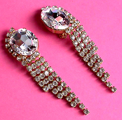 a beautiful VINTAGE COSTUME ESTATE ANTIQUE JEWELRY EARRINGS unsigned