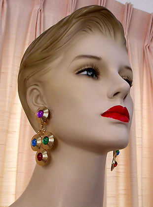 a beautiful VINTAGE COSTUME ESTATE ANTIQUE JEWELRY EARRINGS unsigned