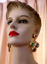 a beautiful vintage costume jewelry Juliana earrings unsigned
