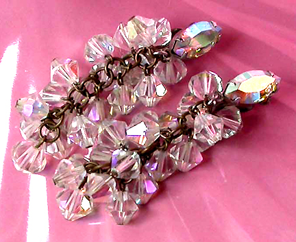 a beautiful VINTAGE COSTUME ESTATE ANTIQUE JEWELRY EARRINGS unsigned