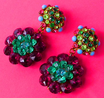 a beautiful VINTAGE COSTUME ESTATE ANTIQUE JEWELRY EARRINGS unsigned