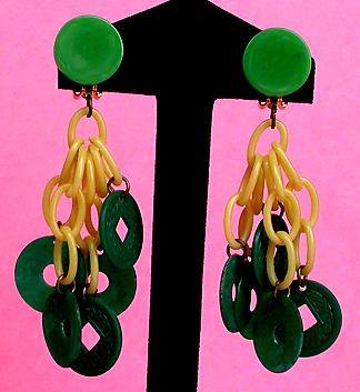 a beautiful VINTAGE COSTUME ESTATE ANTIQUE JEWELRY EARRINGS unsigned
