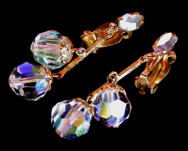 a beautiful VINTAGE COSTUME ESTATE ANTIQUE JEWELRY EARRINGS unsigned