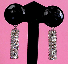 a beautiful VINTAGE COSTUME ESTATE ANTIQUE JEWELRY EARRINGS unsigned
