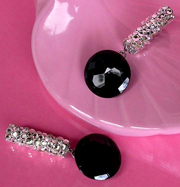 a beautiful VINTAGE COSTUME ESTATE ANTIQUE JEWELRY EARRINGS unsigned