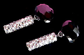 a beautiful VINTAGE COSTUME ESTATE ANTIQUE JEWELRY EARRINGS unsigned