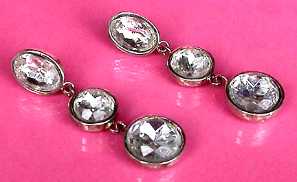 a beautiful VINTAGE COSTUME ESTATE ANTIQUE JEWELRY EARRINGS unsigned