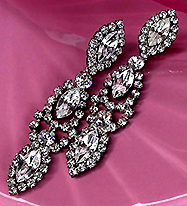 a beautiful VINTAGE COSTUME ESTATE ANTIQUE JEWELRY EARRINGS unsigned
