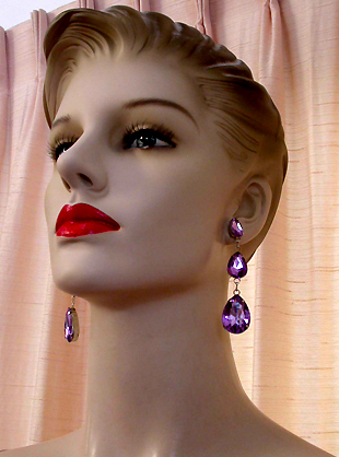 a beautiful VINTAGE COSTUME ESTATE ANTIQUE JEWELRY EARRINGS unsigned