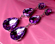a beautiful vintage costume jewelry Juliana earrings unsigned