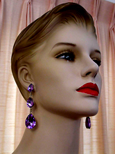a beautiful vintage costume jewelry Juliana earrings unsigned