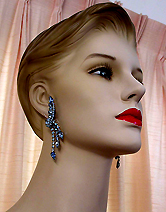a beautiful VINTAGE COSTUME ESTATE ANTIQUE JEWELRY EARRINGS unsigned