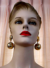 a beautiful vintage costume jewelry Juliana earrings unsigned