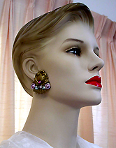 a beautiful VINTAGE COSTUME ESTATE ANTIQUE JEWELRY EARRINGS unsigned