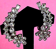 a beautiful VINTAGE COSTUME ESTATE ANTIQUE JEWELRY EARRINGS unsigned