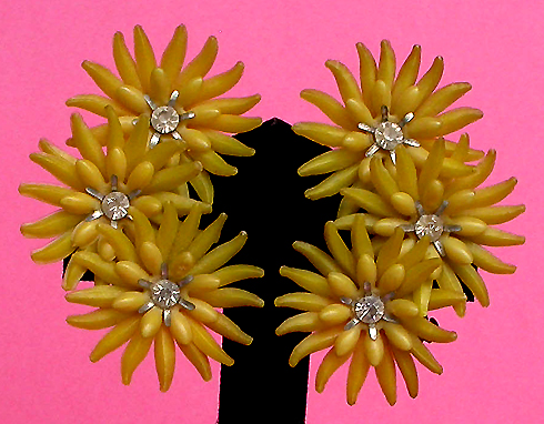 a beautiful VINTAGE COSTUME ESTATE ANTIQUE JEWELRY EARRINGS unsigned