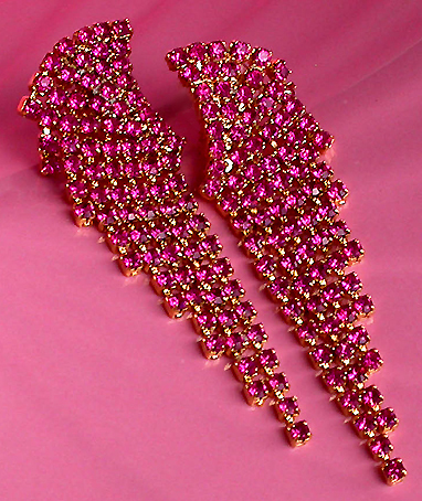 a beautiful VINTAGE COSTUME ESTATE ANTIQUE JEWELRY EARRINGS unsigned