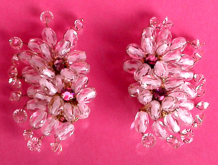 a beautiful VINTAGE COSTUME ESTATE ANTIQUE JEWELRY EARRINGS unsigned