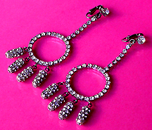 a beautiful VINTAGE COSTUME ESTATE ANTIQUE JEWELRY EARRINGS unsigned