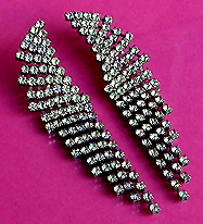 a beautiful vintage costume jewelry Juliana earrings unsigned