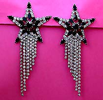 a beautiful vintage costume jewelry Juliana earrings unsigned