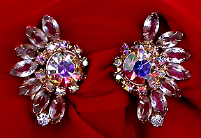a beautiful vintage costume jewelry Juliana earrings unsigned