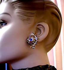 a beautiful vintage costume jewelry Juliana earrings unsigned
