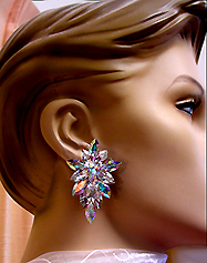 a beautiful vintage costume jewelry Juliana earrings unsigned