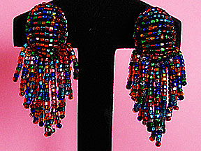 a beautiful VINTAGE COSTUME ESTATE ANTIQUE JEWELRY EARRINGS unsigned