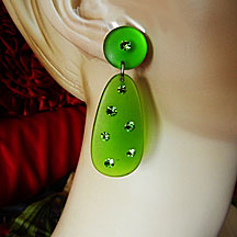 a beautiful VINTAGE COSTUME ESTATE ANTIQUE JEWELRY EARRINGS unsigned