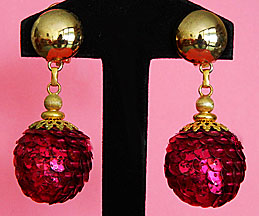 a beautiful VINTAGE COSTUME ESTATE ANTIQUE JEWELRY EARRINGS unsigned