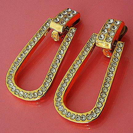 a beautiful VINTAGE COSTUME ESTATE ANTIQUE JEWELRY EARRINGS unsigned