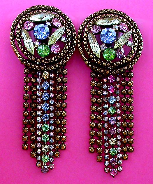 a beautiful VINTAGE COSTUME ESTATE ANTIQUE JEWELRY EARRINGS unsigned