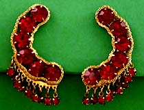 a beautiful vintage costume jewelry Juliana earrings unsigned