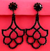a beautiful vintage costume jewelry Richeleau earrings