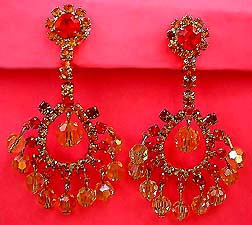 a beautiful VINTAGE COSTUME ESTATE ANTIQUE JEWELRY EARRINGS unsigned