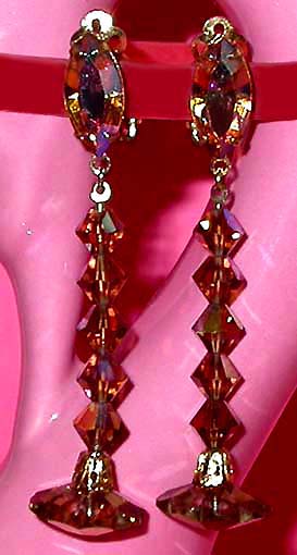 a beautiful VINTAGE COSTUME ESTATE ANTIQUE JEWELRY EARRINGS unsigned