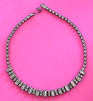 a beautiful vintage costume jewelry choker necklace unsigned